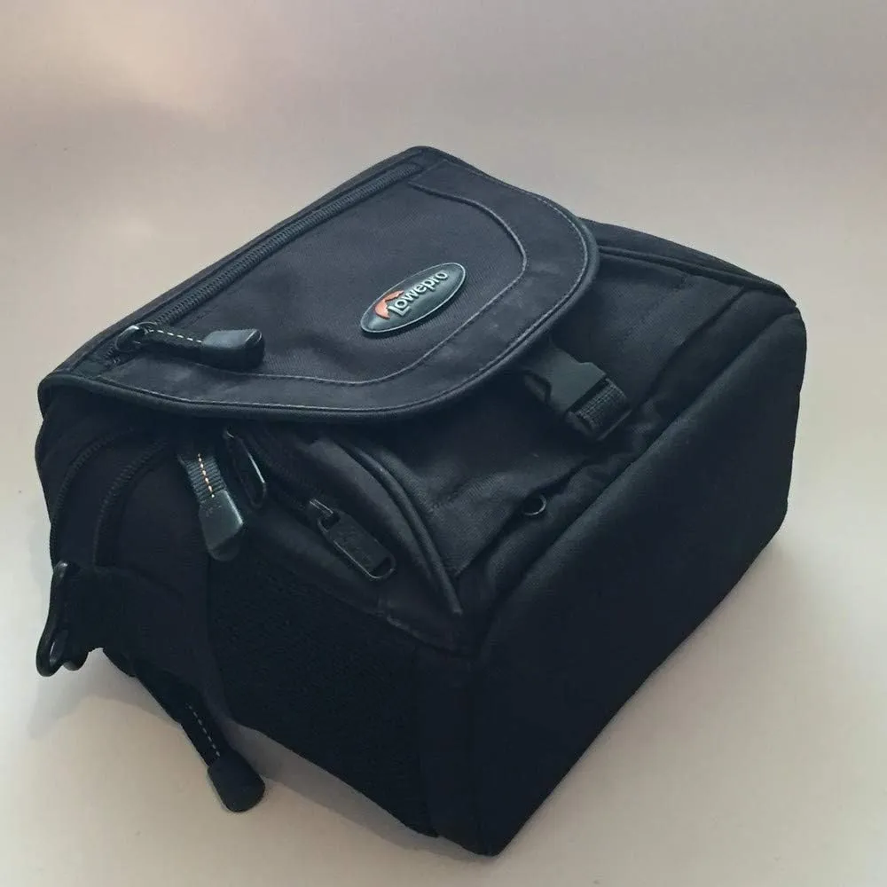 Lowepro Nova 1 AW Camera Bag (Black)