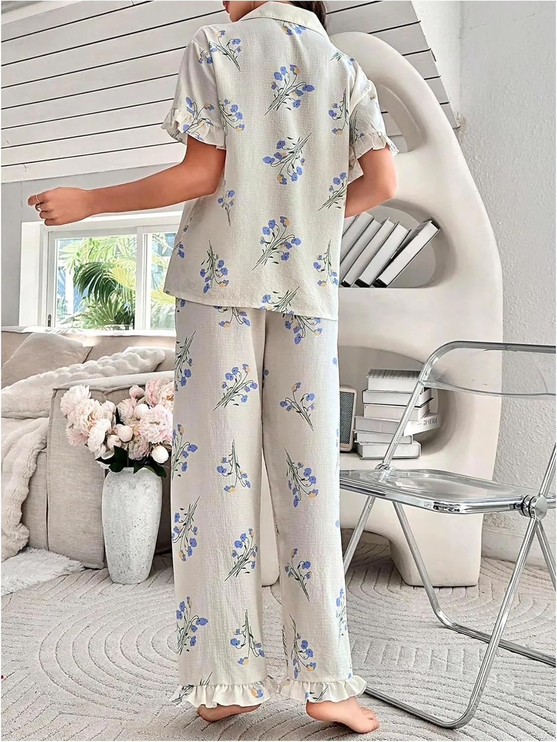 MakeMeChic Women's Floral Pajama Sets 2 Piece PJ Ses Short Sleeve Tops and Pants Sleepwear