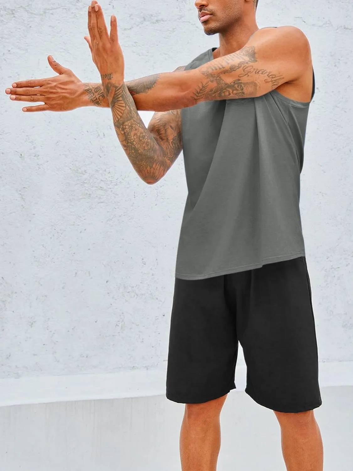 Runcati Men's Sleeveless Tank Tops Crewneck Workout Gym Cotton Muscle Pocket T Shirt