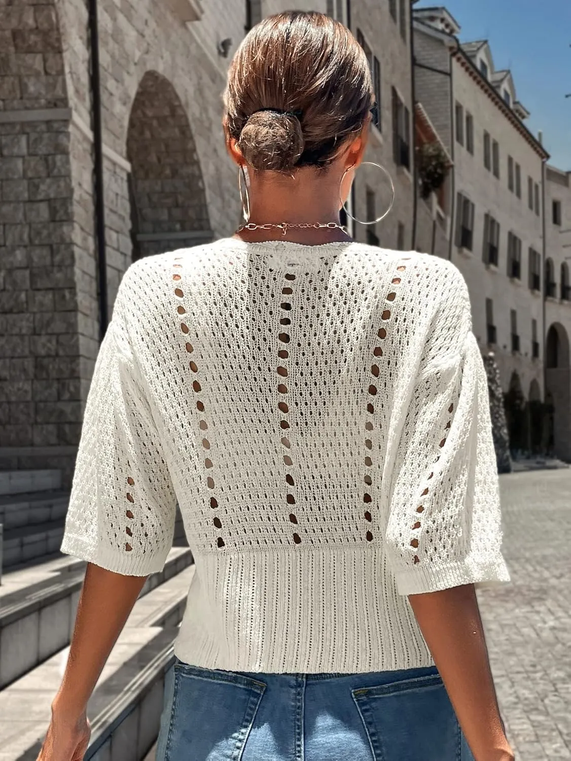 Verdusa Women's Crop Tops Crochet Old Money Button Down Scallop Trim Knit Lightweight Crop Cardigan