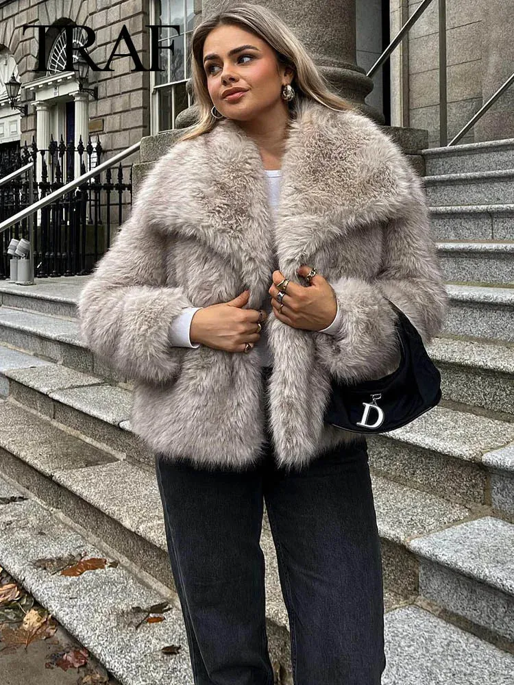 Women's Cropped Faux Fur Long Sleeve Front Snap-Button Lapel Collar Thick Coat